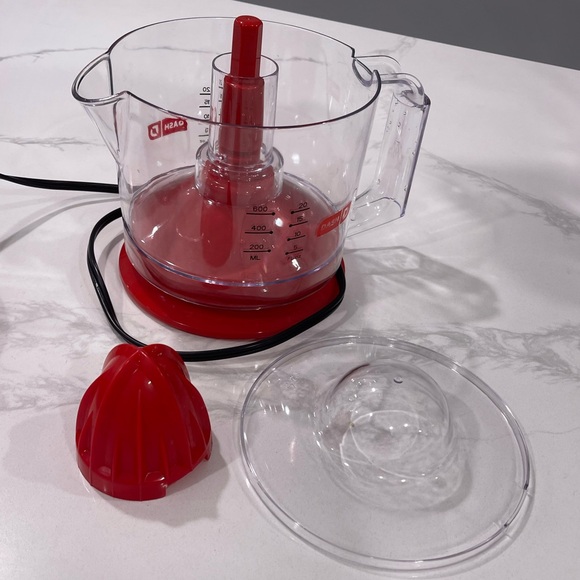 600- ml Electric Juicer - Picture 7 of 8